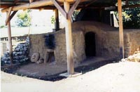 磐石泗水工場の炭窯